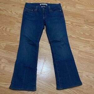 Gap low rise Bootcut Jeans size 6
